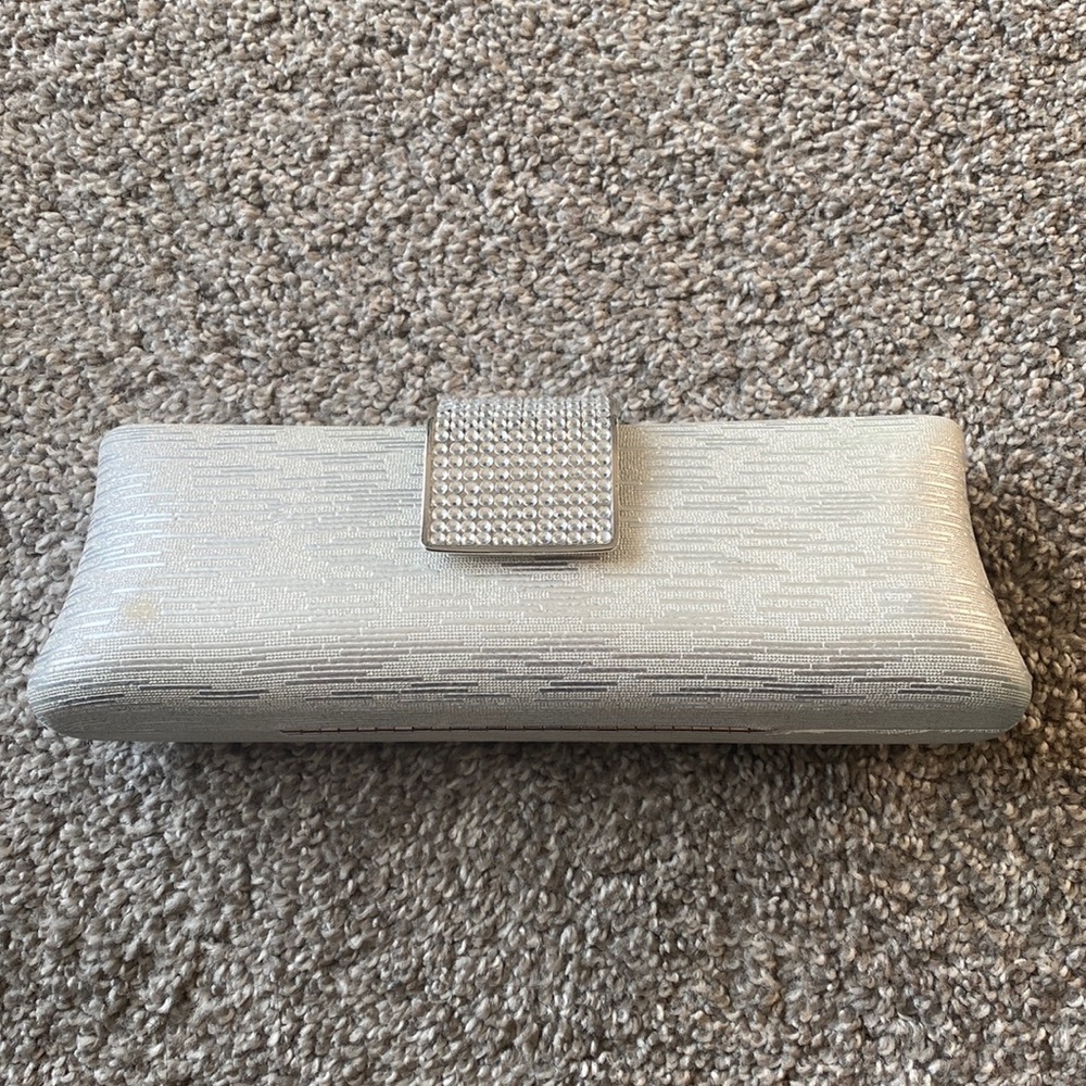 Silver clutch